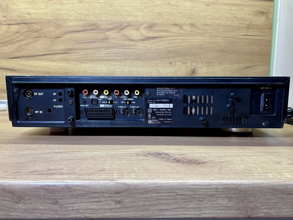 Видео S-VHS Panasonic NV-FS90 HQ Hi Fi stereo – за ремонт