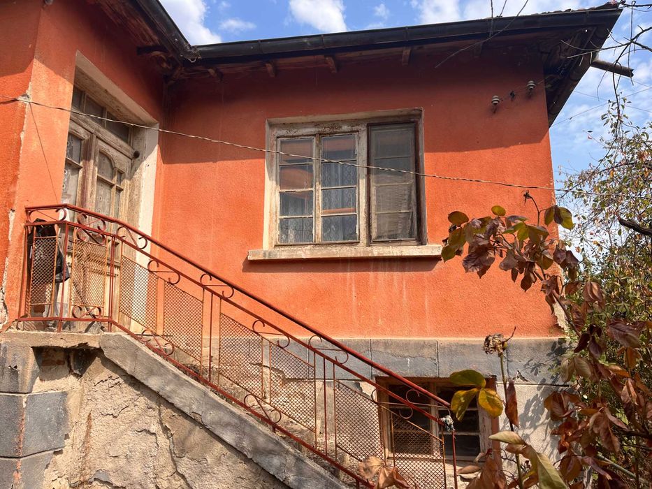 Продавам Къща с двор, село Мало Конаре, Пазарджик