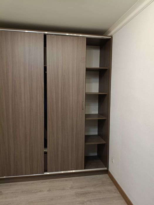 Продам вместительный шкаф купе