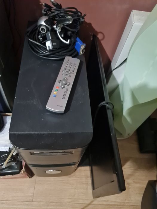 Vând calculator +tv monitor