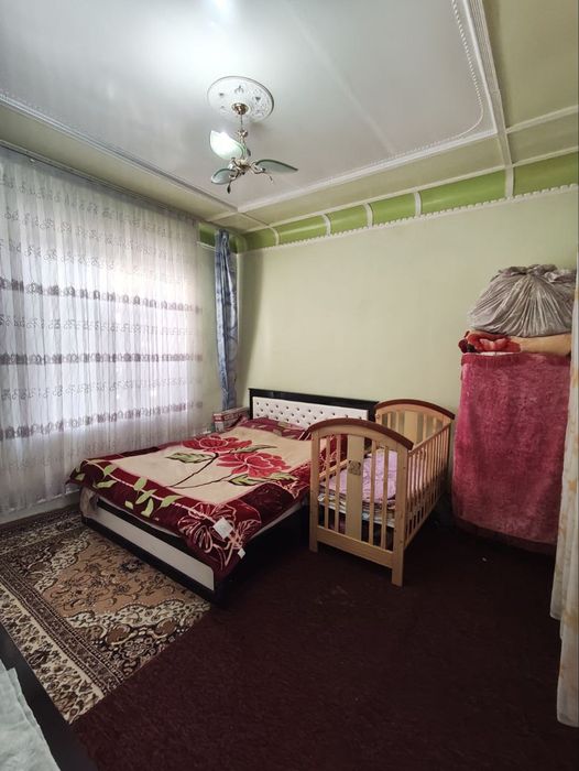 Hovli sotiladi srochna