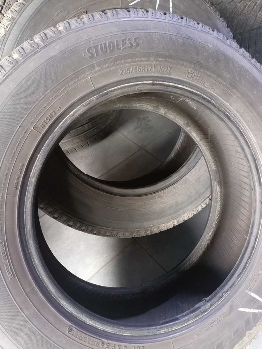 Зимние шины Nitto Sn2 Studless R17