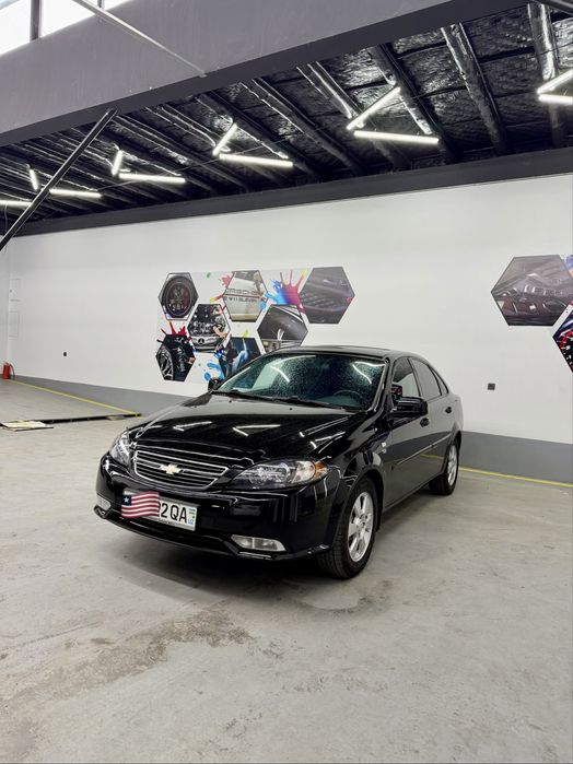 2023 qora jentra lyuk bor