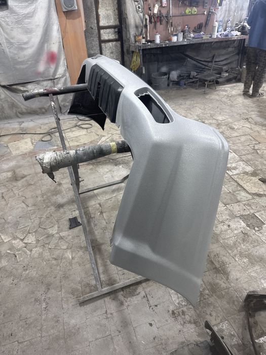 Продам задний бампер на паджеро 3