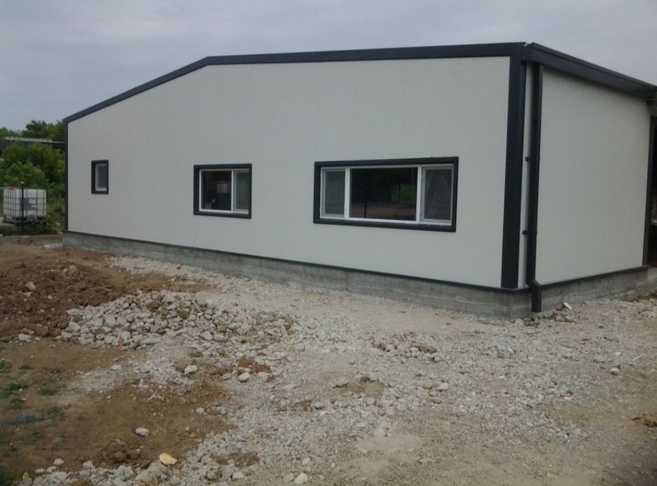 Hale metalice hala metalica panouri Sandwich