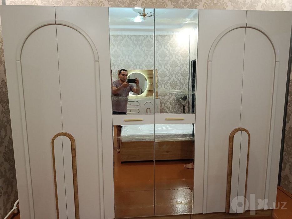 Shkaf xarxil turdagi oq va boshqa ranglar ranglar