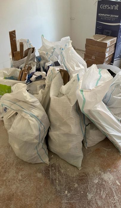 Ridicam  ,resturi din renovări locuite,mutari mobila etc