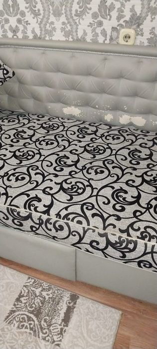 Продается диван.