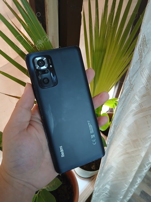 В продаже Redmi Note 10 Pro.