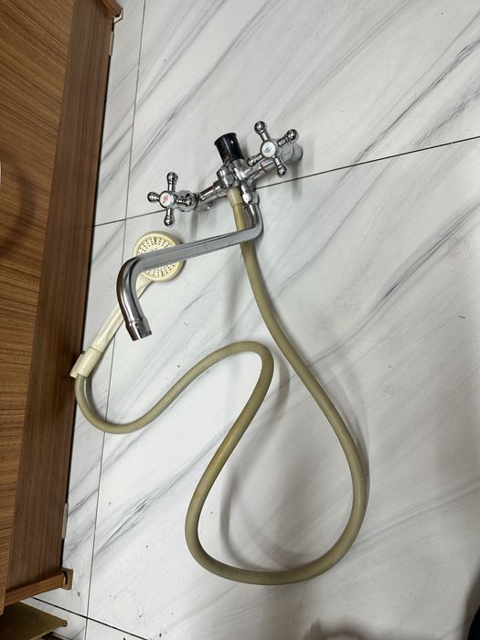 Смеситель б/у на юнусабаде 13