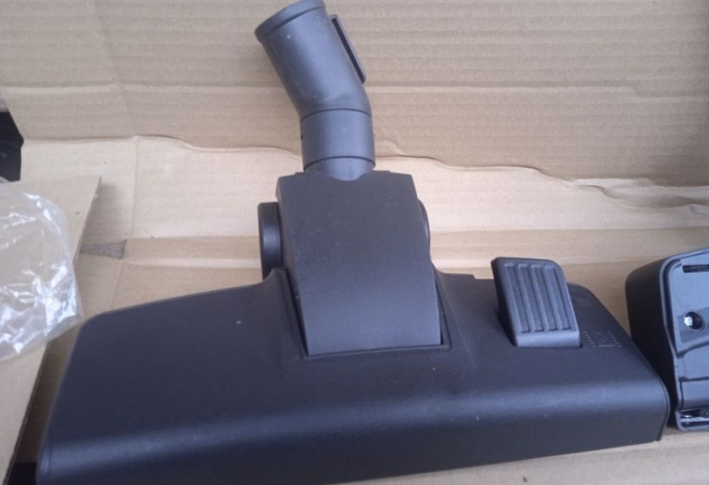 Щетка насадка для пылесоса