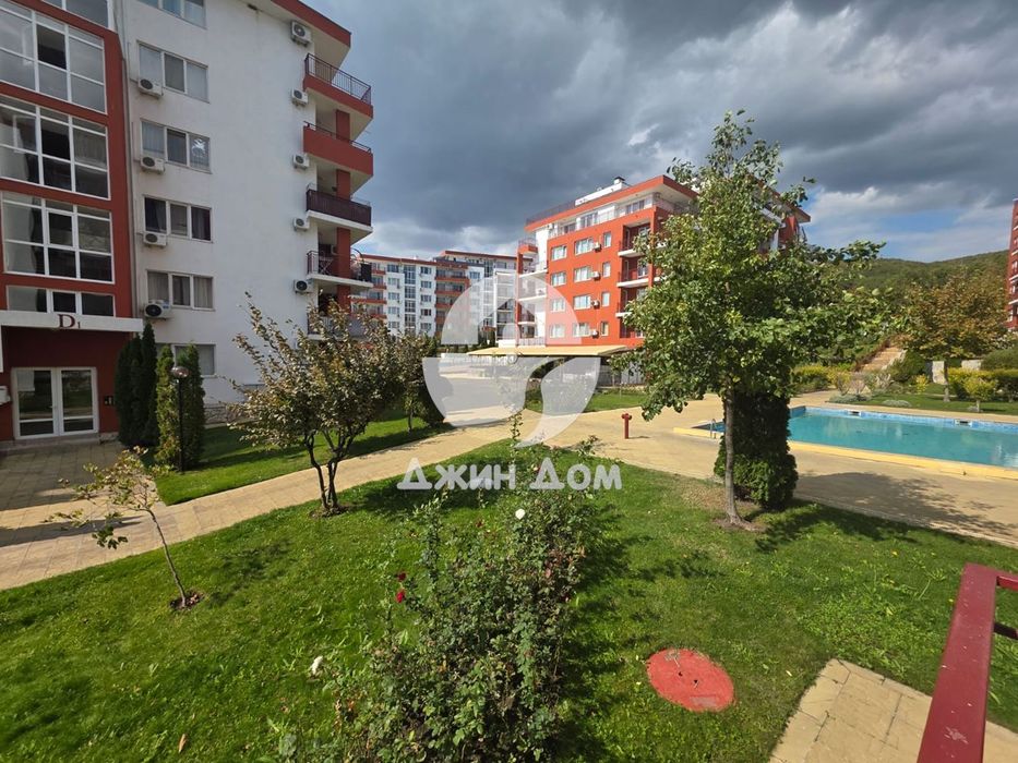 Продава се Двустаен апартамент в Свети Влас - 68 кв.м за 1515 €/кв.м - Снимка #1