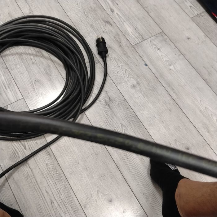 Prelungitor 30 M din  cablu RV-K 3×2,5mm cu ștecher și priza legrande cu  IP 44