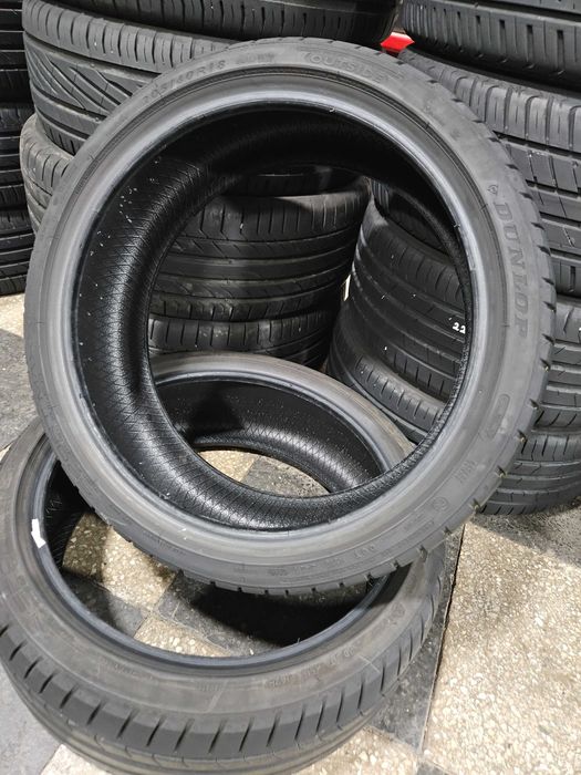 2бр 205/40/18 DUNLOP RFT 7мм грайфер дот:19г Предлагаме монтаж--