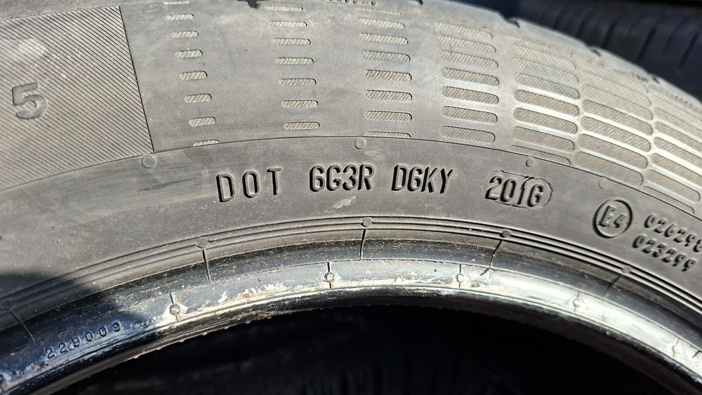 Летни гуми 215 55 17