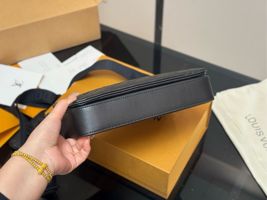 Барсетка Louis Vuitton LV