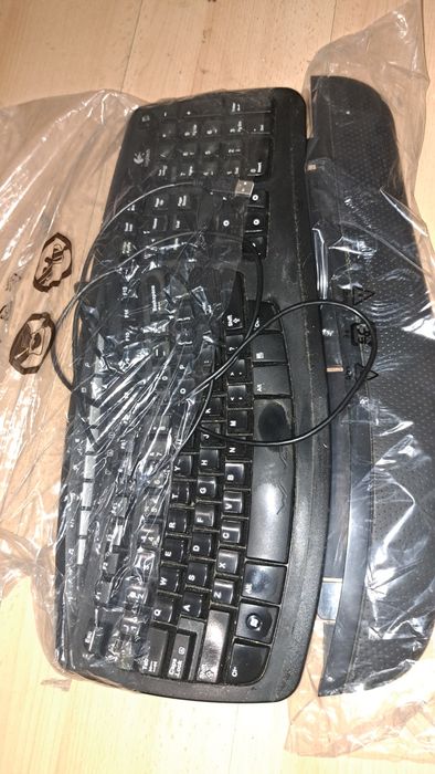 Продава се клавиатура.