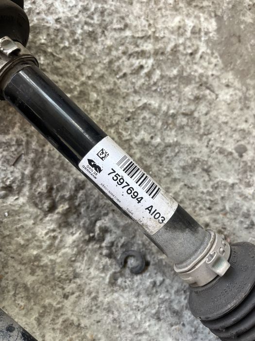 Предни полуоски за бмв ф30 ф31 4х4  bmw f30 f31 xdrive f20 f32 f36