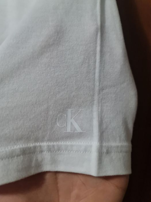 Tricouri cK marimea L