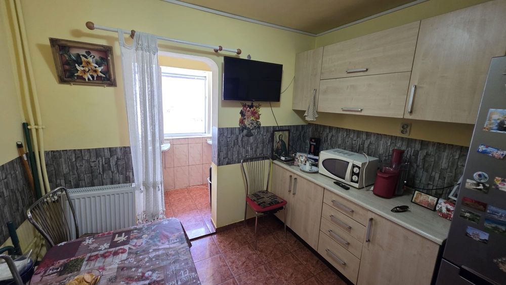 Apartament 2 camere Zona Cet