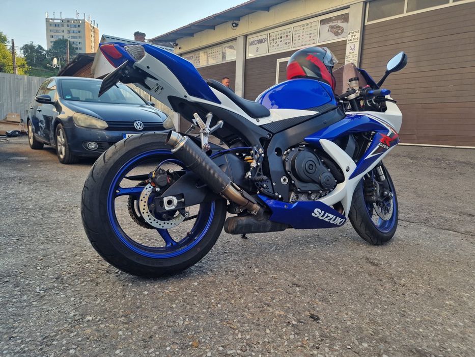 Suzuki GSXR 750 k8