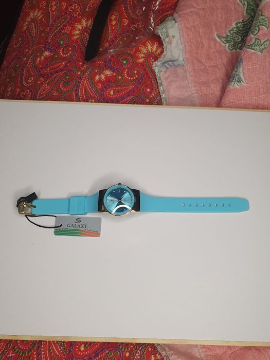 Galaxy brendi qizlar uch7n qòl soatlari