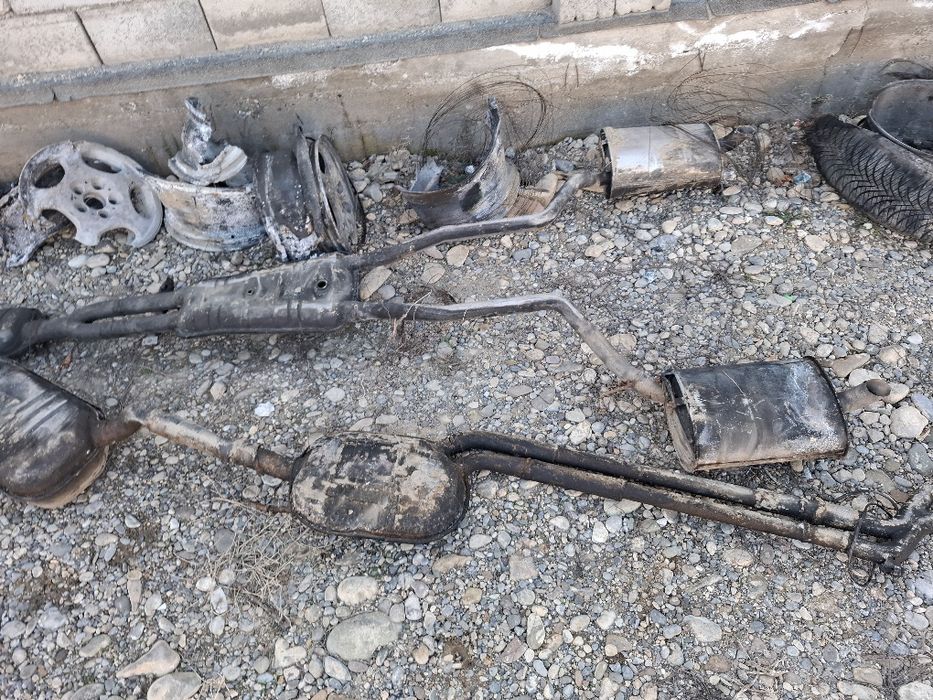 глушител бмв е38. мерс е280. 124 кузов