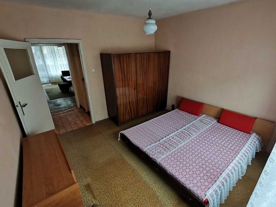 Дава се под наем Двустаен апартамент в Бургас, Славейков - 62 кв.м за 132.6 € - Снимка #4