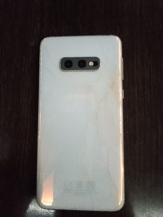 Самсунг с 10е сатылады