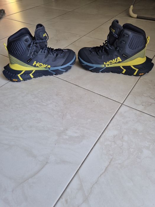 Hoka One One tenine nr 42