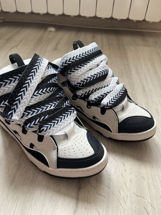 Lanvin curb black white 41