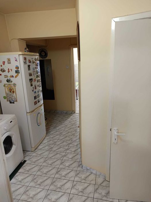 Proprietar | Închiriez 3 camere  – Bld. Unirii, Km 0 | Mobilat complet