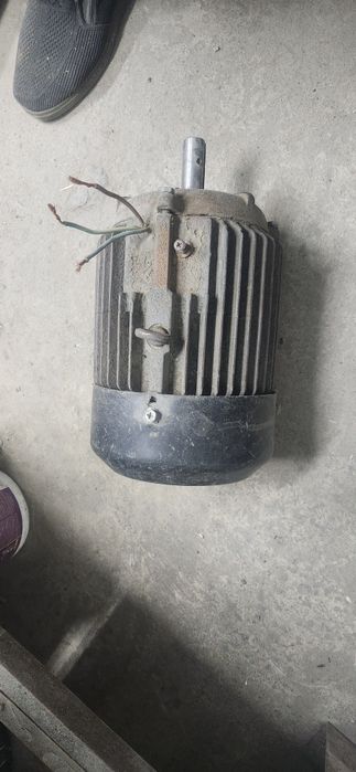 Продаётся мощний мотор