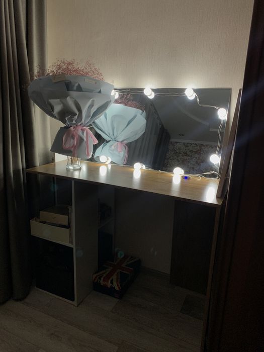 Продам стол