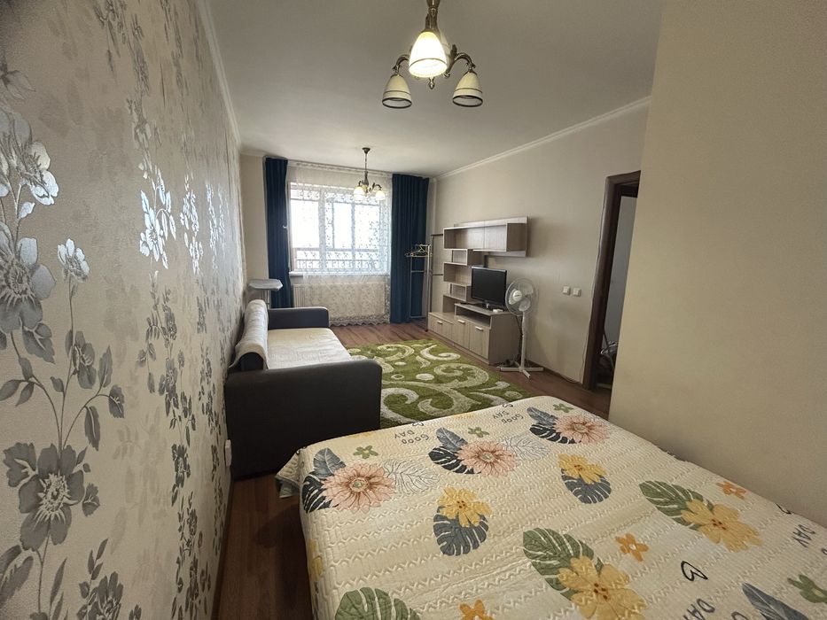 Посуточно на левом берегу, медцентры, Хан шатыр