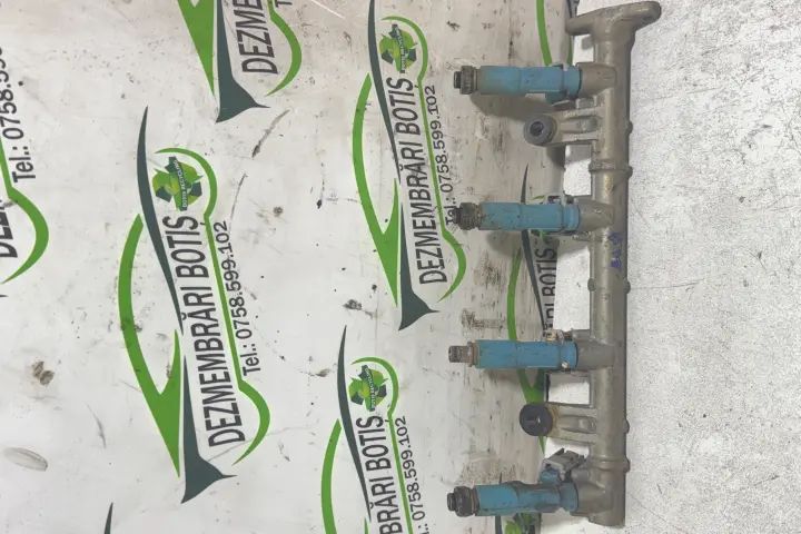 Rampa injectoare Opel Vectra 2004 1.8 MT (122 hp)