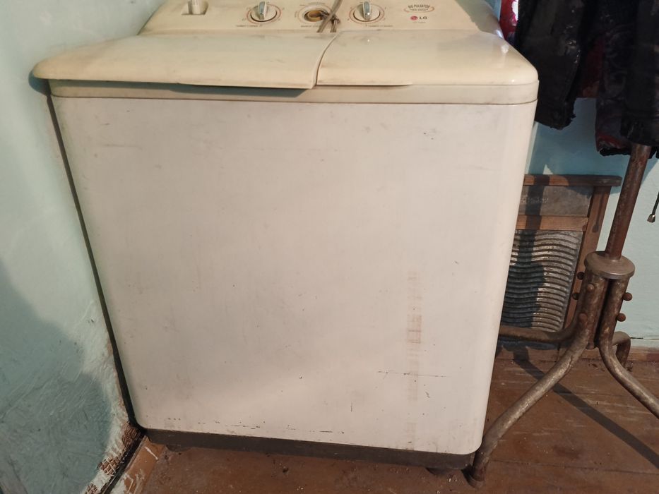 Продам машинку полуавтомат