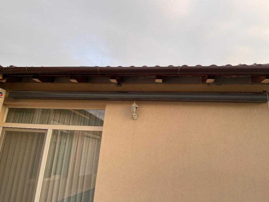 Vând marchiză casetată retractabilă