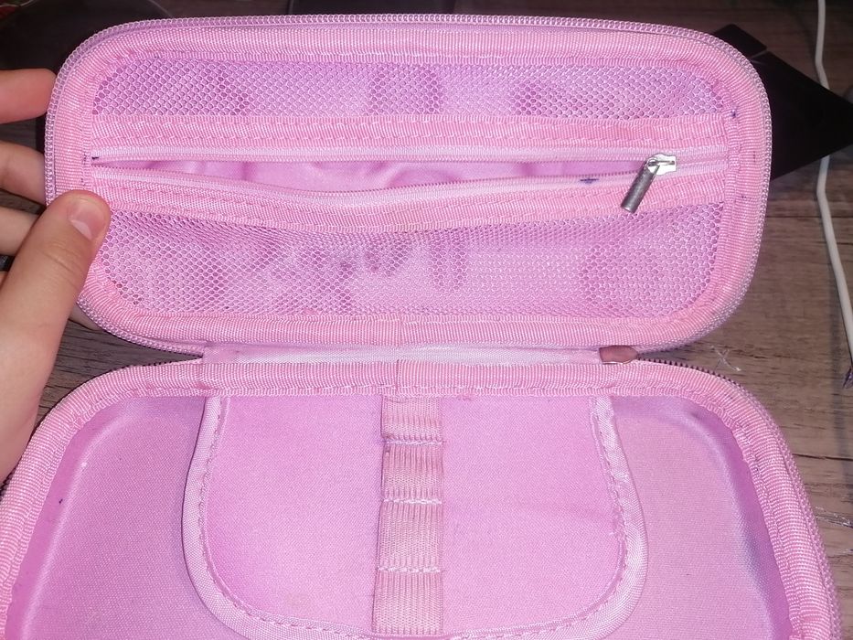 Пенал розовый школьный