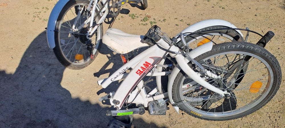 Vînd 2 bicickete