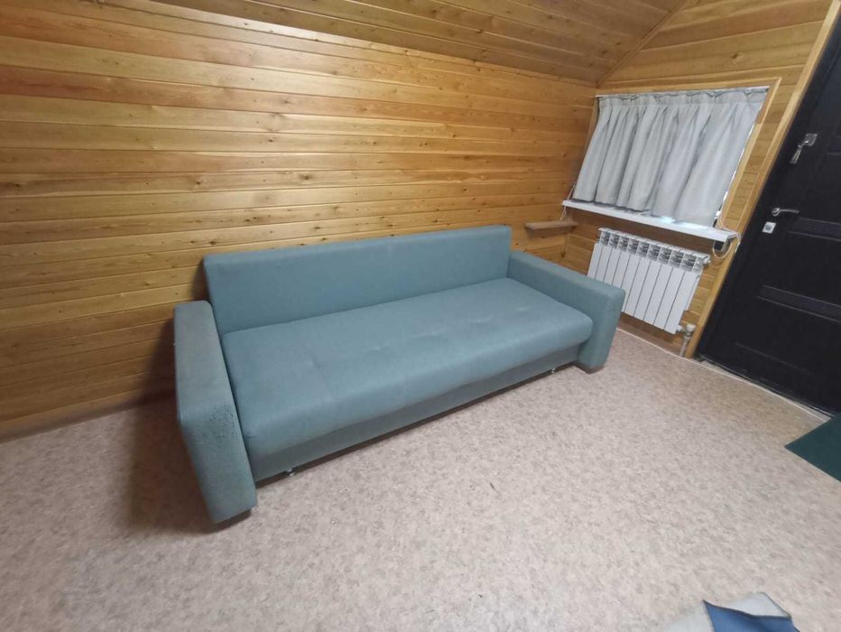 Продам раскладной диван с подушками