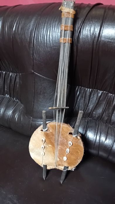 Музикален  древно африкански  инструмент