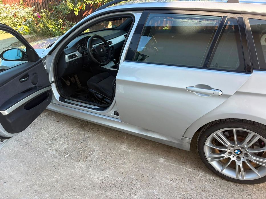 Vând bmw e91 2008