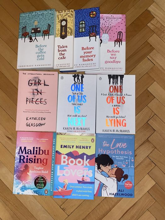 Книги на английски и български