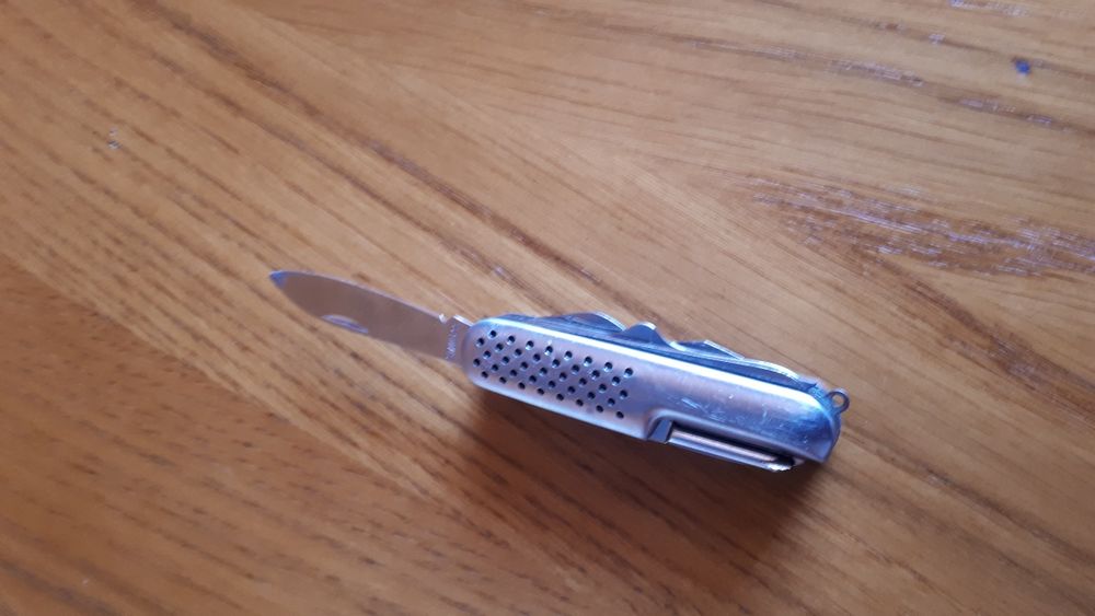 Немско джобно ножче -STANLESS