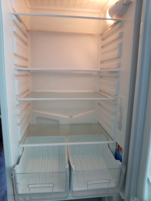 Холодильник INDESIT