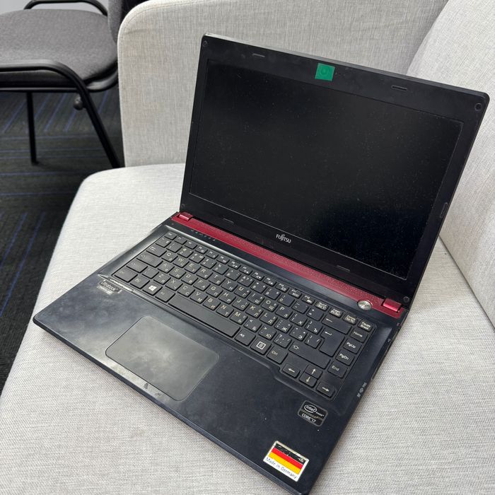 Ультрабук Fujitsu