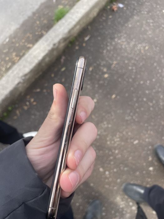 Iphone Xs holati zor