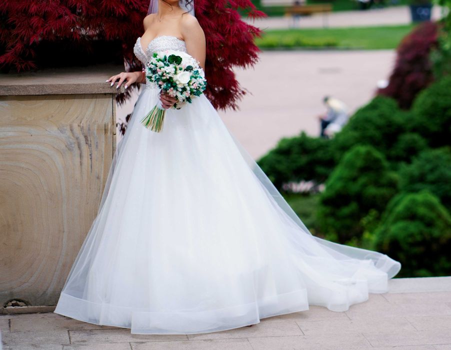 Vând rochie de mireasă