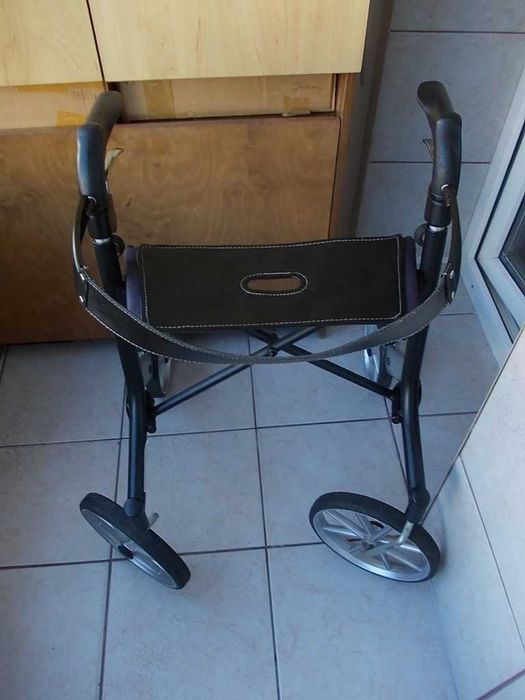 rolator TRUST LET'GO QUT cadru aluminiu cu roti pliabil